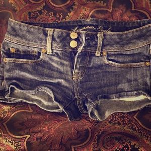 Size 0 American Eagle shorts